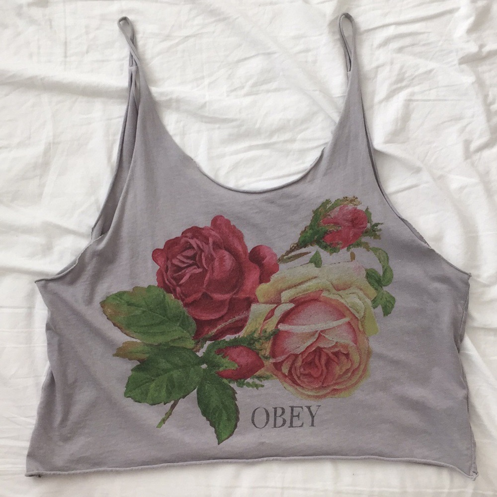 OBEY Top